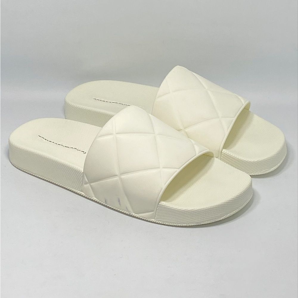 Bottega Veneta Quilted Rubber Pool Slides size 41 - Picture 4 of 11
